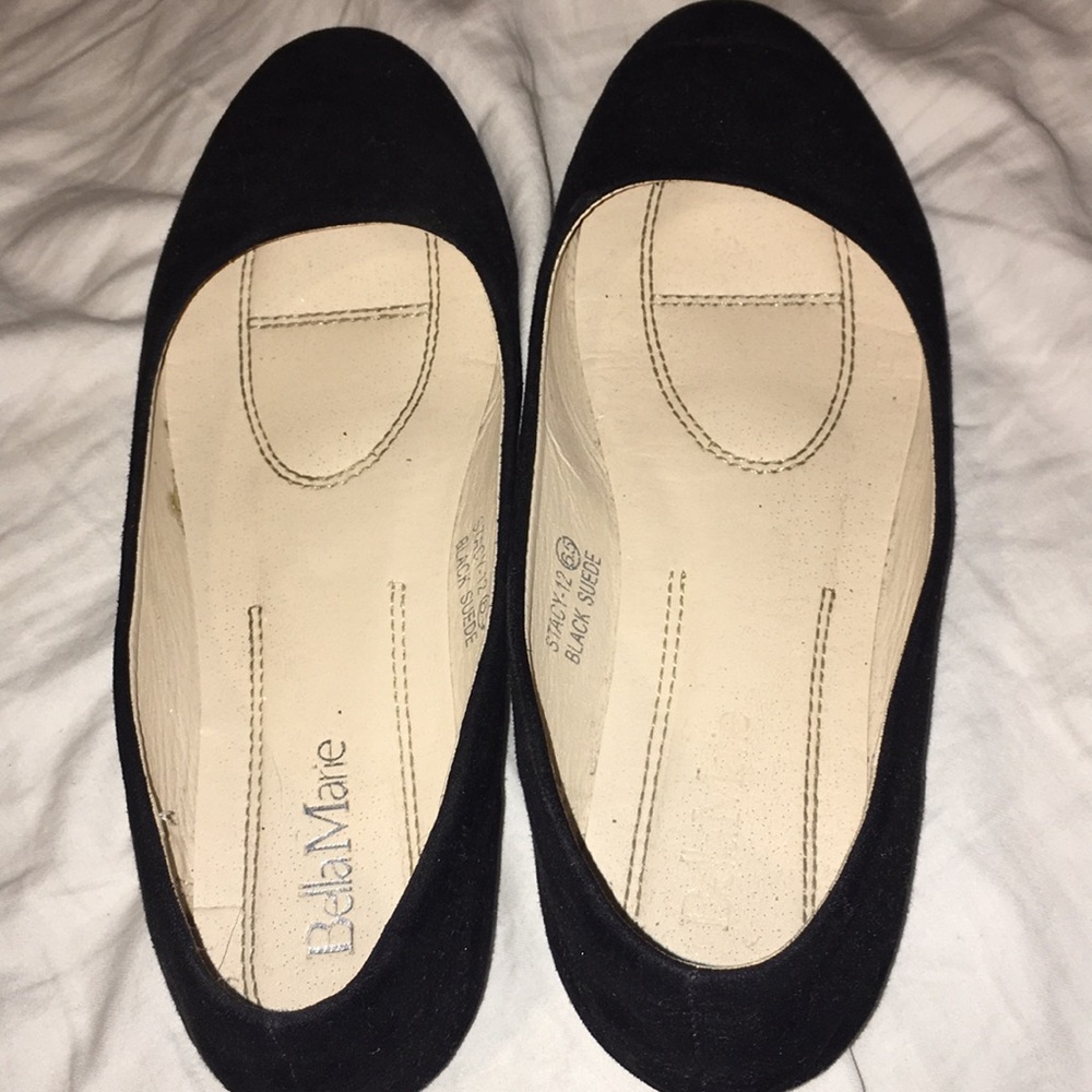 black flats
